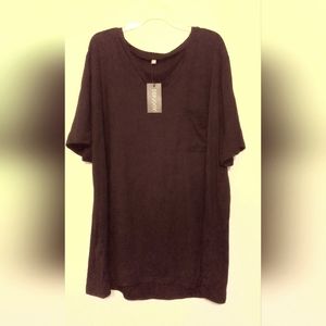Black v neck tshirt size 24W